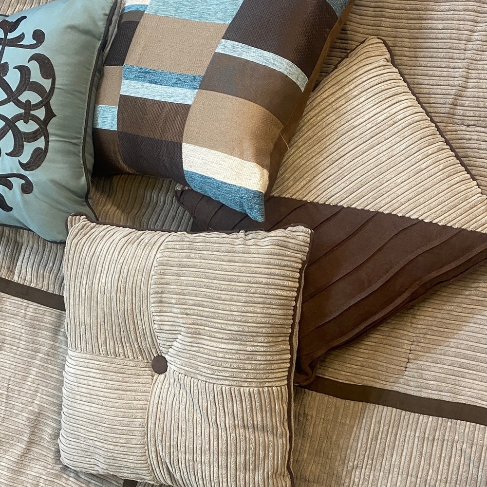 Striped Gray and Brown Bedding Set - Picture 2 of 3